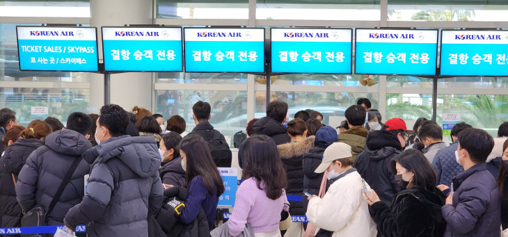 제주 폭설 앞두고 탑승권 구하기 전쟁