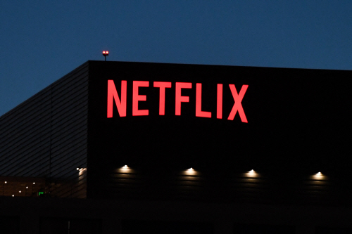 FILES-US-EARNINGS-TECH-NETFLIX