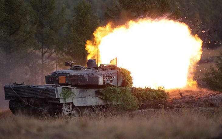 GERMANY-UKRAINE-RUSSIA-CONFLICT-TANKS