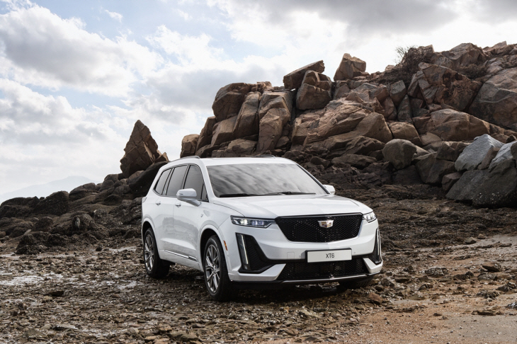 캐딜락 XT6_2