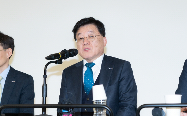 정만기2