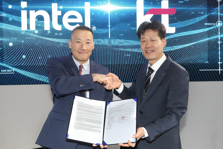 [KT사진1]KT 인텔과 통신사 최초로 Wi-Fi 7 기술