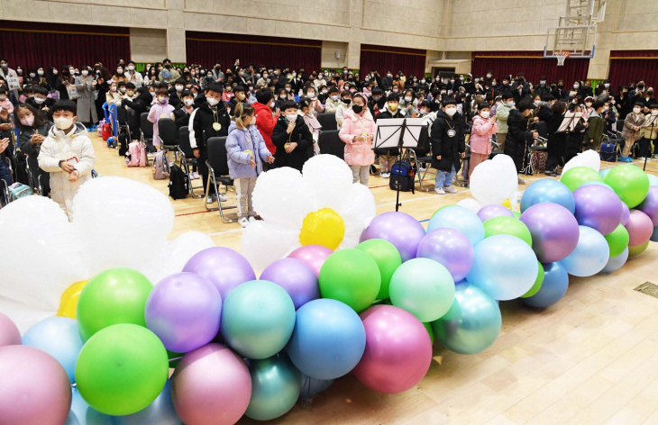 2일 시흥시 장현초등학교 입학식