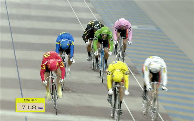 신은섭 경륜선수 속도 71.8km-h를 기록하며 결승선 통과
