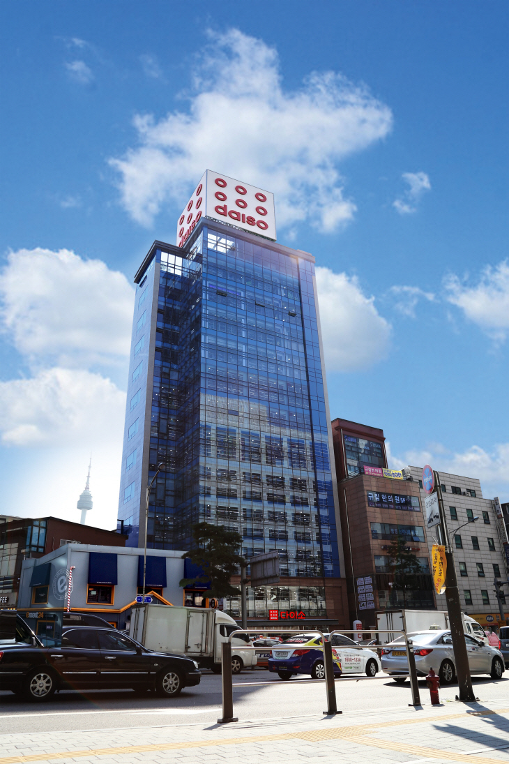 사진_(주)아성다이소 명동역점