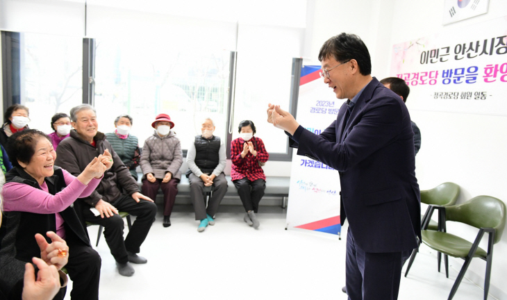 이민근 안산시장 8일 정곡 경로당 방문