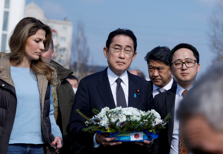 UKRAINE-CRISIS/JAPAN