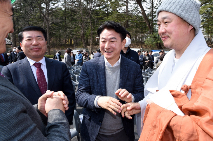 김동근 의정부시장 28일 봉선사 운악산문 낙성식 참석