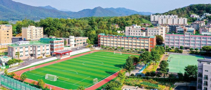 사진 1) 양서고등학교 전경