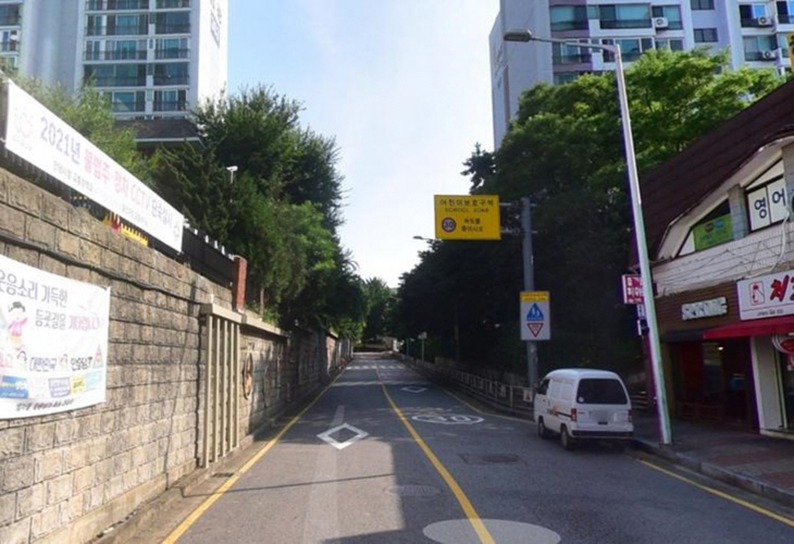 안양시 안양남초교 차 없는 거리 공사 전