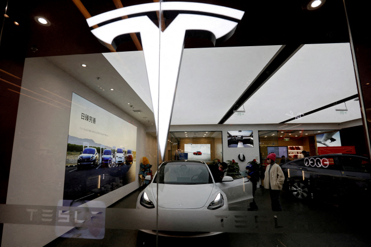 USA-CHINA/CONGRESS-TESLA
