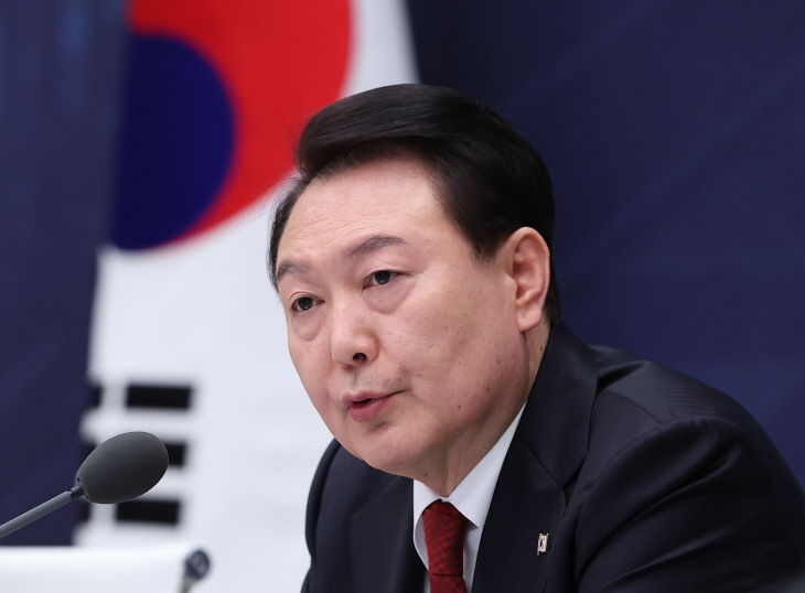 디지털플랫폼정부 실현계획 보고회에서 발언하는 윤석열 대통령