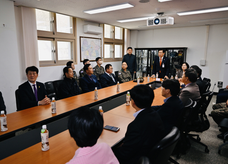 양평군 용강회 19일 용문산 공군부대 위문