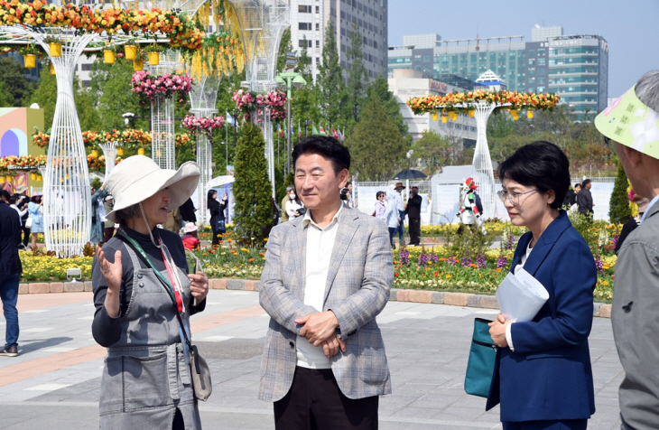 김동근 의정부시장 27일 고양국제꽃박람회 참관