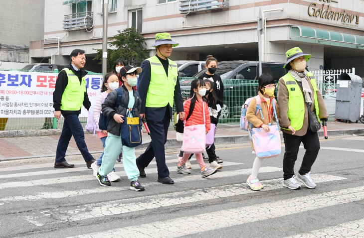 조용익 부천시장 안전등교 인솔