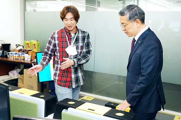김종호 기보 이사장, 인천 스타트업 방문.. 창업지원 점검 나서