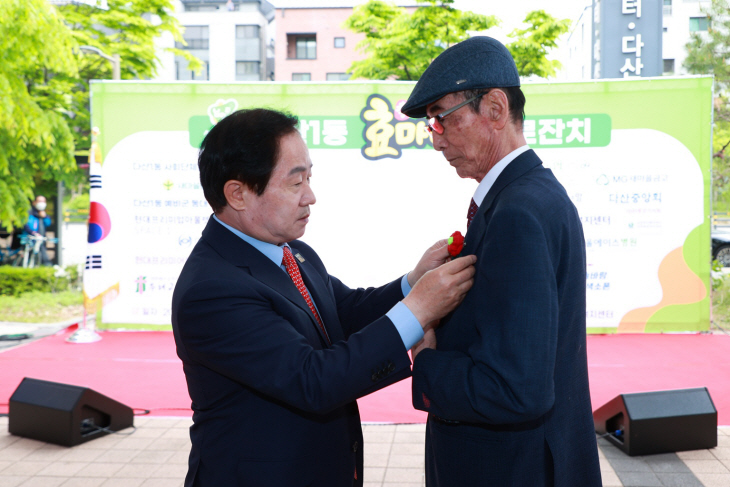 주광덕 남양주시장 4일 다산1동 주민자치회 경로잔치 참석