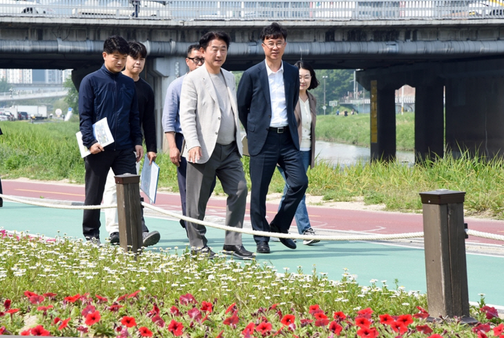 김동근 의정부시장 11일 중랑천 주요사업지 현장점검