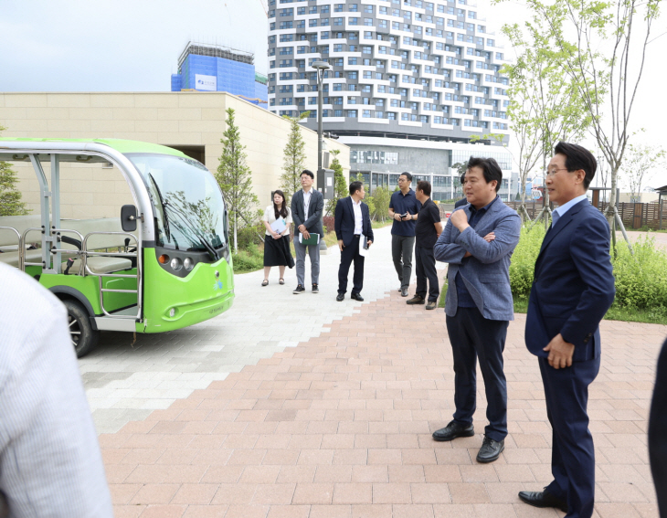임병택 시흥시장 18일 거북섬 웨이브파크 방문