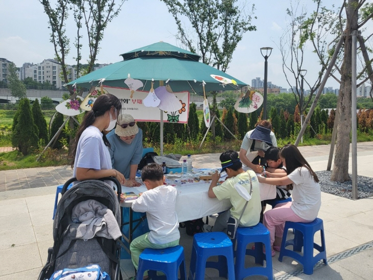 남양주문화의집 '행복한 산책길로 나와유 아트마켓' 현장