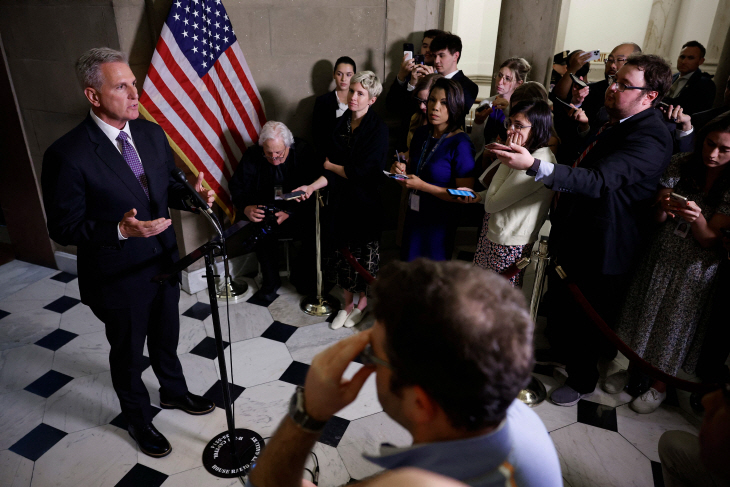 US-PRESIDENT-BIDEN-MEETS-WITH-SPEAKER-MCCARTHY-AS-DEBT-CEILING-N