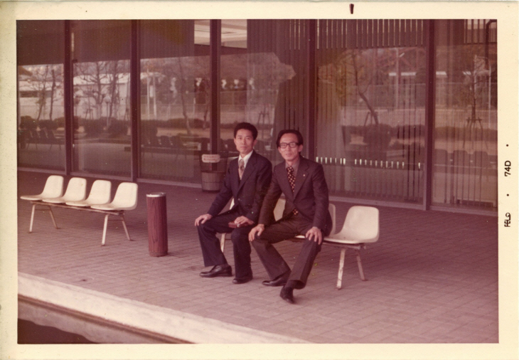 1974년 일본에서 민복진과 전뢰진