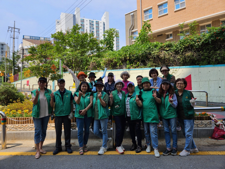 구리시 동구동 여름꽃 3000본 식재
