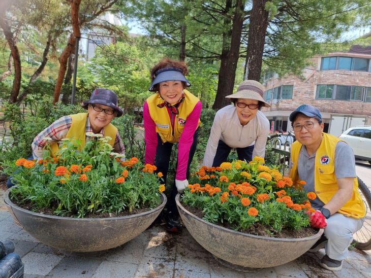 구리시 동구동 여름꽃 3000본 식재
