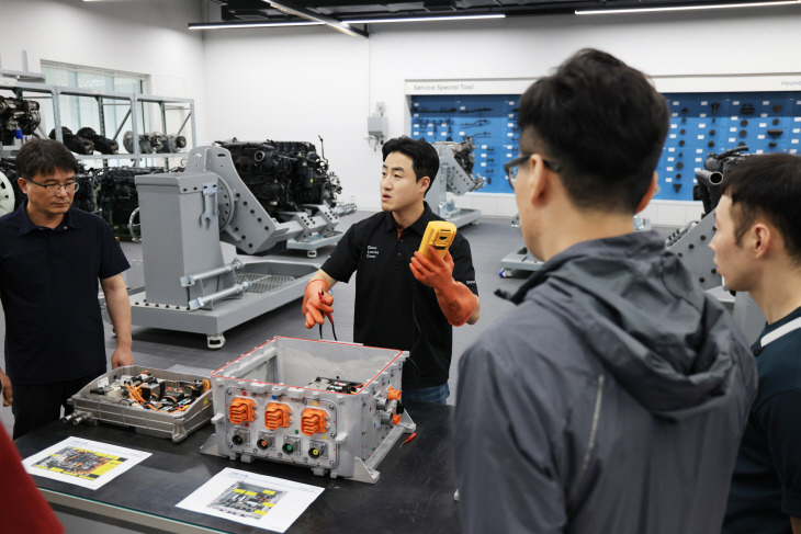 현대차 천안글로벌러닝센터에서 ‘현대 상용 플릿 전동차 기술