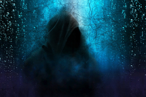 hooded-man-2580085_1280