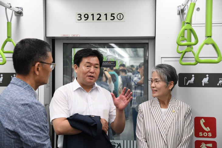 임병택 시흥시장 서해선 대곡~소사선 개통 탑승