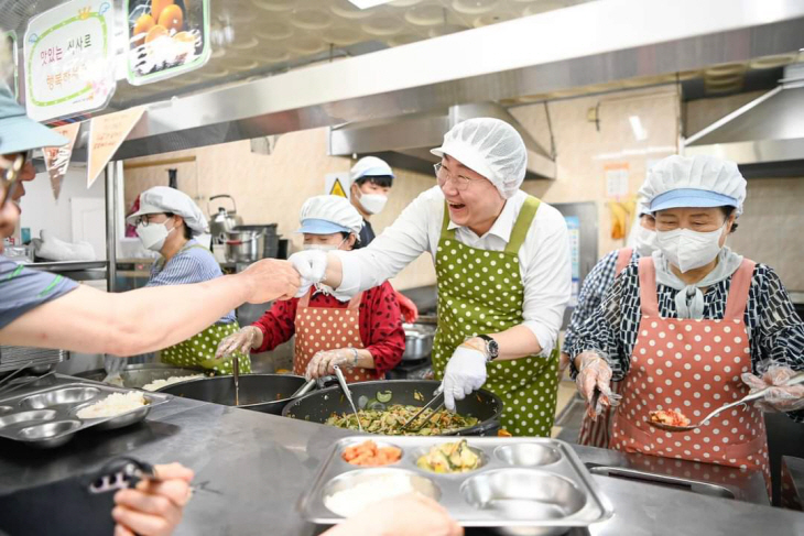 원강수 시장 급식봉사3