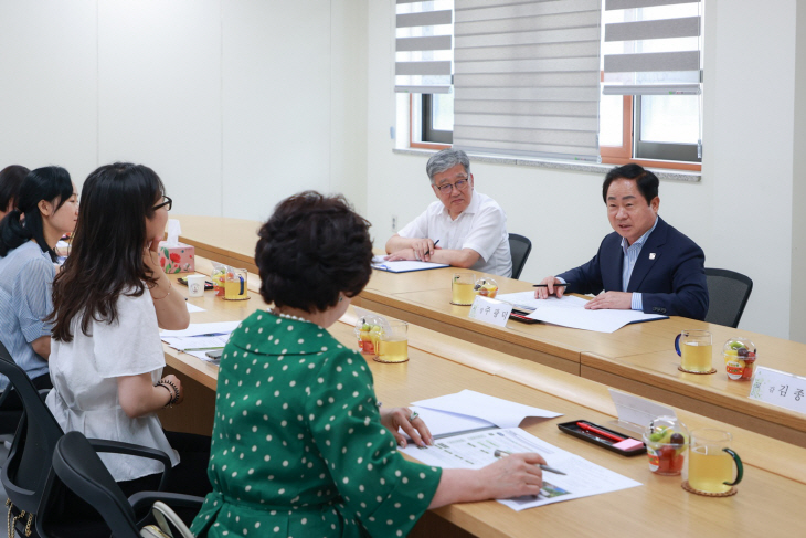 주광덕 남양주시장 5일 호평고등학교-광동중학교 방문