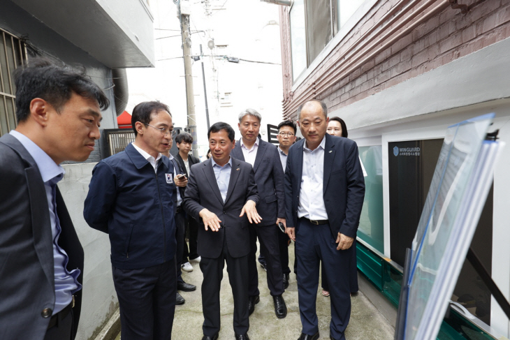 김오진 국토부 제1차관 12일 시흥시 한울터 방문