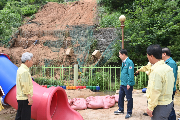 임종식 경북교육감, 집중호우 피해학교 현장 점검