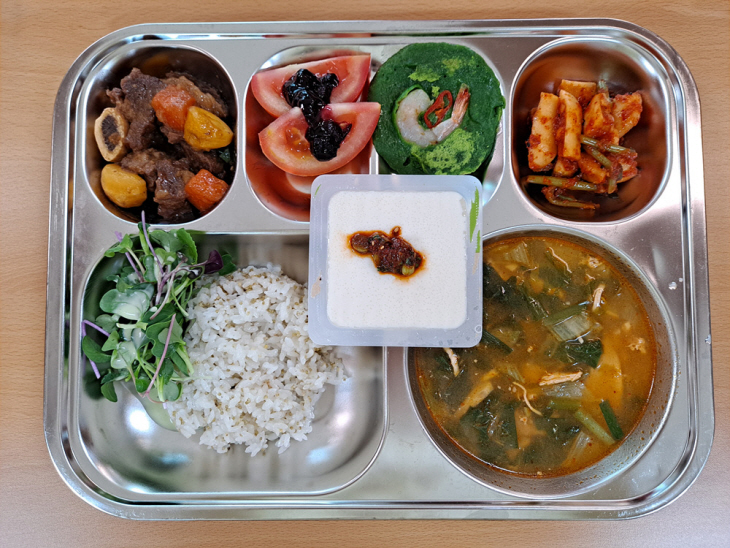 대상을 수상한 봉현초등학교 이벤트 식단