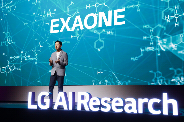 [사진3] LG AI 토크 콘서트에서 배경훈 LG AI연구원장