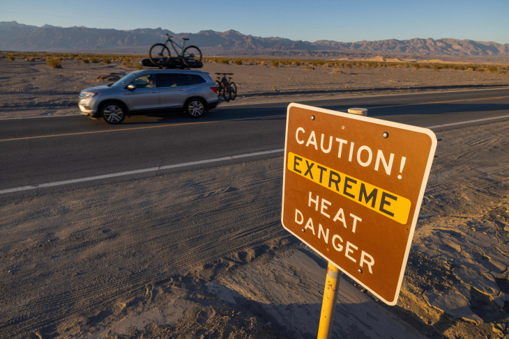 US-TEMPERATURES-IN-DEATH-VALLEY-NATIONAL-PARK-COULD-BREAK-ALL-TI