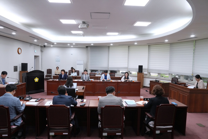 20일 하남시의회 예산결산특별위원회 심의 현장