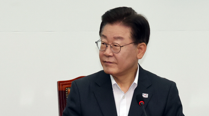 회의 참석한 이재명