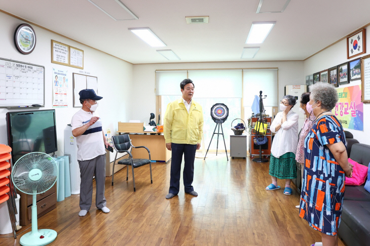 김성제 의왕시장 1일 경로당 무더위쉼터 격려방문