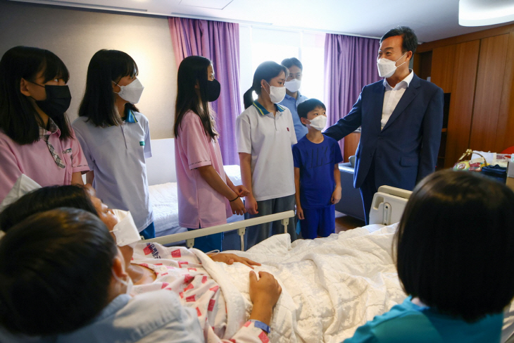 김성제 의왕시장 4일 ‘아홉번째 아이’ 산모 격려방문