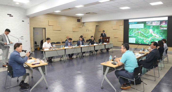 광명시 가학산 근린공원 내 수목원 조성 용역 착수보고회 현장