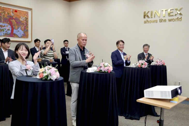 8일 고양 덱스터 개소식 현장