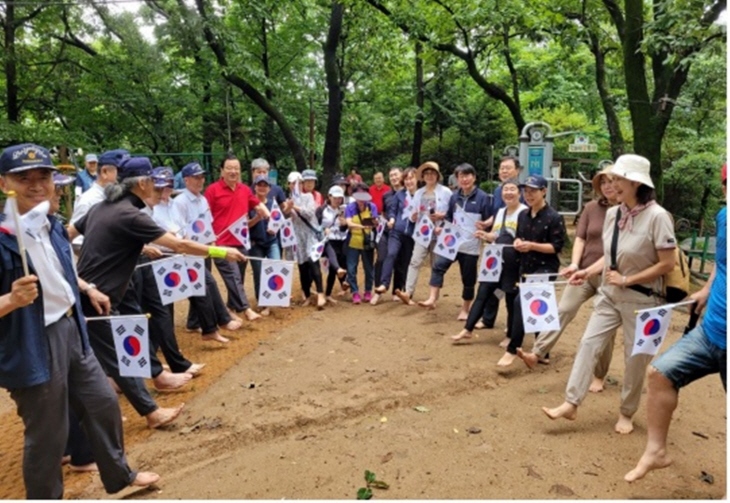대한민국 무공수훈자회 하남시지회 태극기 달기 캠페인