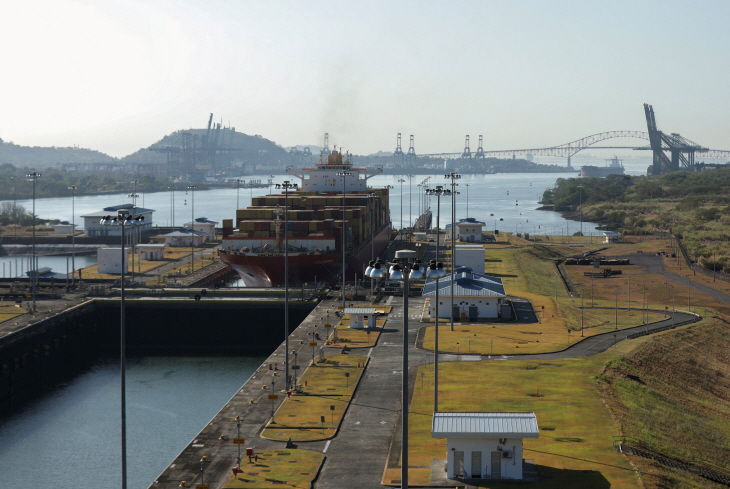 PANAMA-CANAL <YONHAP NO-1970> (REUTERS)