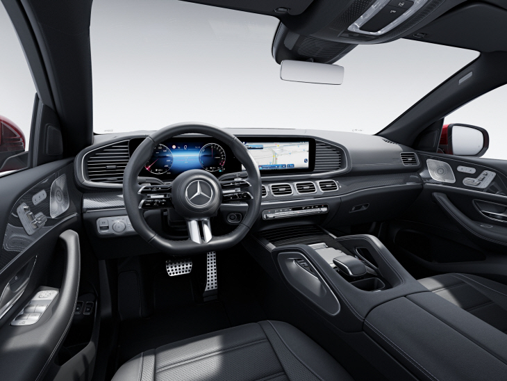 사진9-더 뉴 메르세데스-벤츠 GLE AMG 라인 인테리어
