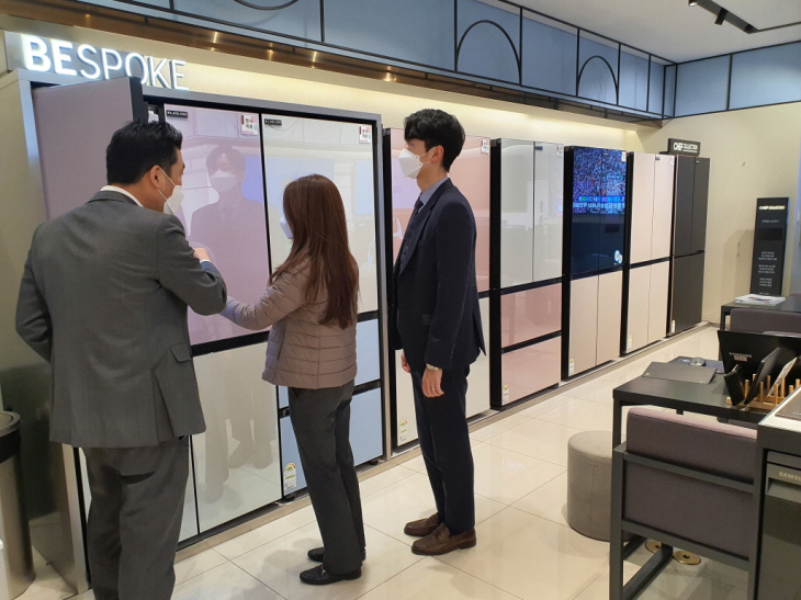 신세계백화점 본점 가전매장