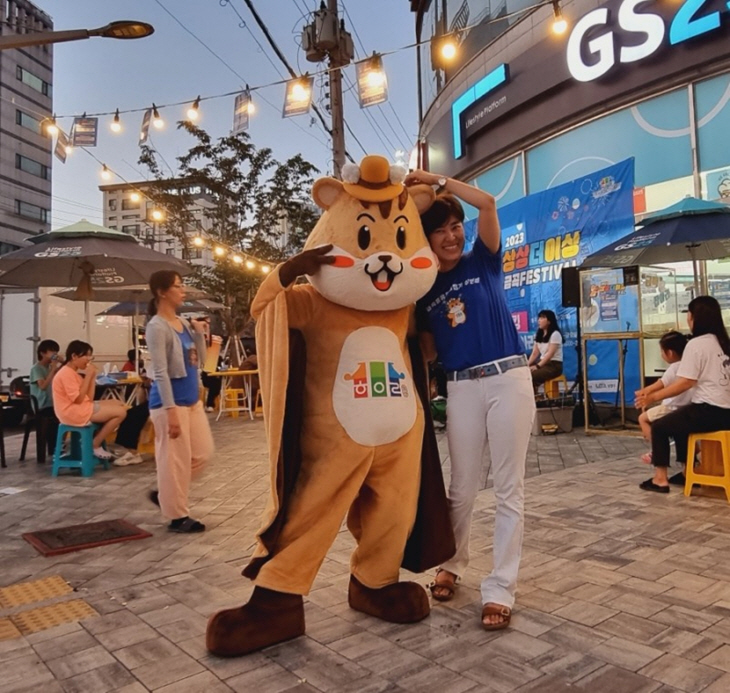 남양주시 금곡홍유릉상점가상인회 금홍이 인형탈