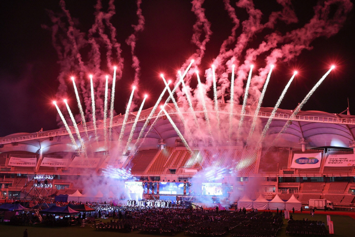 제34회 경기도생활체육대축전 드론라이트쇼-불꽃놀이
